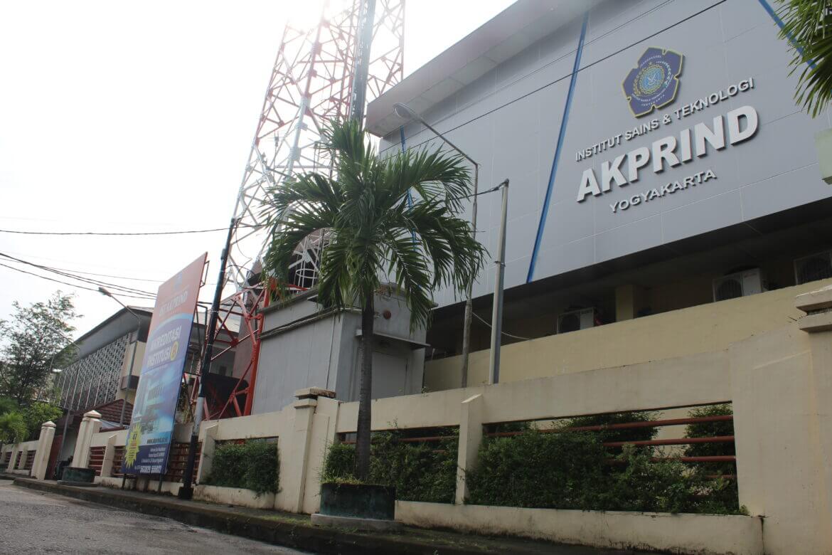Institut-Sains-dan-Teknologi-Akprind-Yogyakarta-2