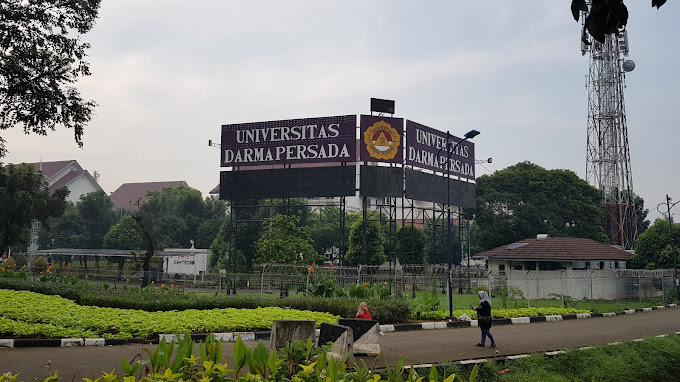Universitas-Darma-Persada